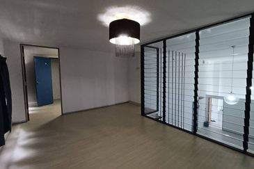 Colonial @ Empire city