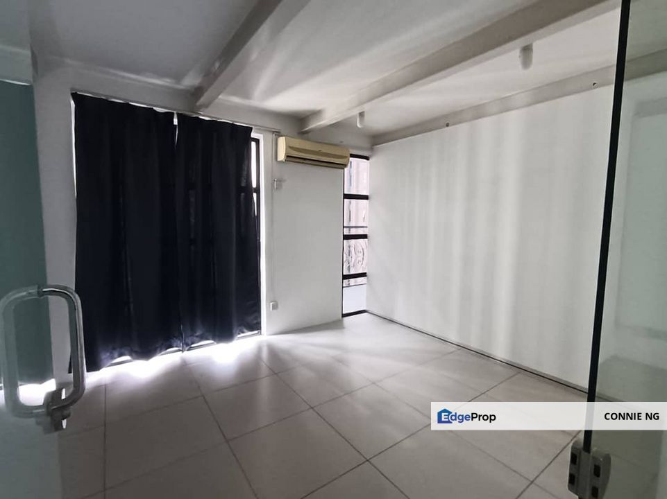  walking distanced to laundry, food court, 7-11 ,hextar world ikea and others, Selangor, Damansara Perdana