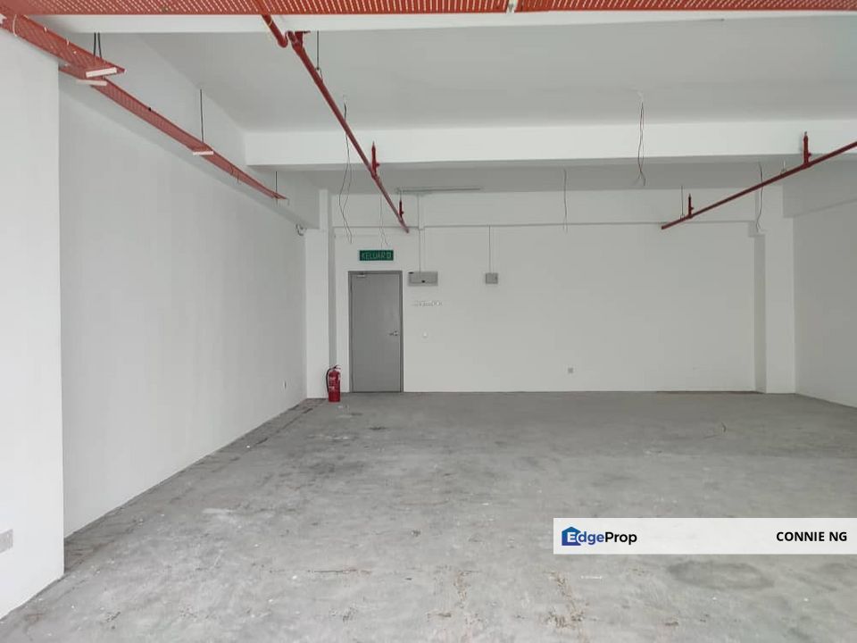 high floor bare office unit next to mrt station for rent, Selangor, Petaling Jaya