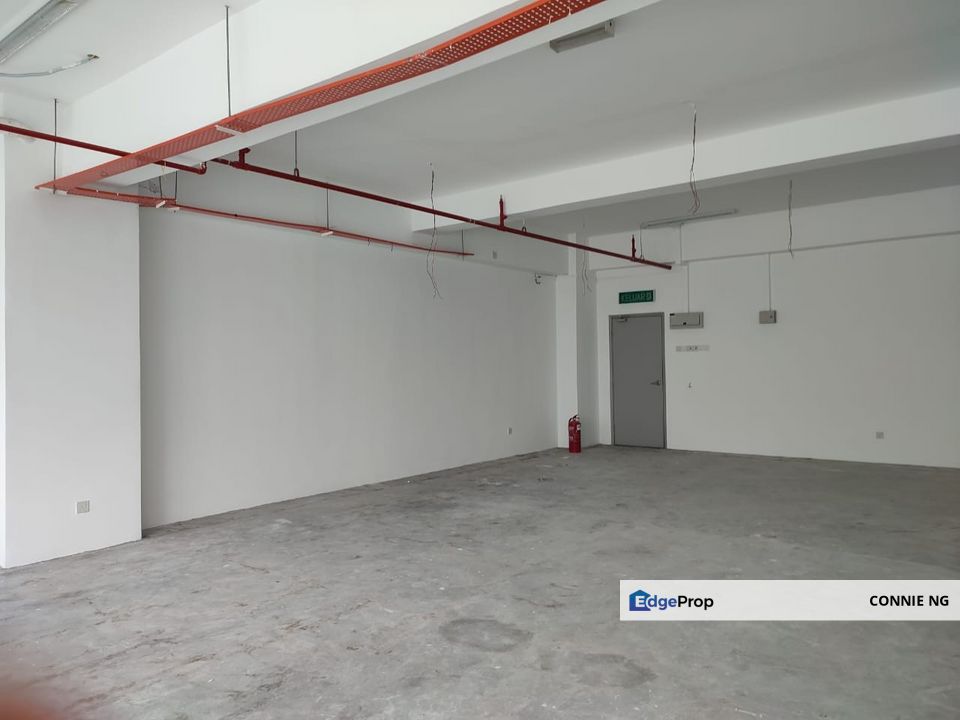 high floor bare office unit next to mrt station for rent, Selangor, Petaling Jaya