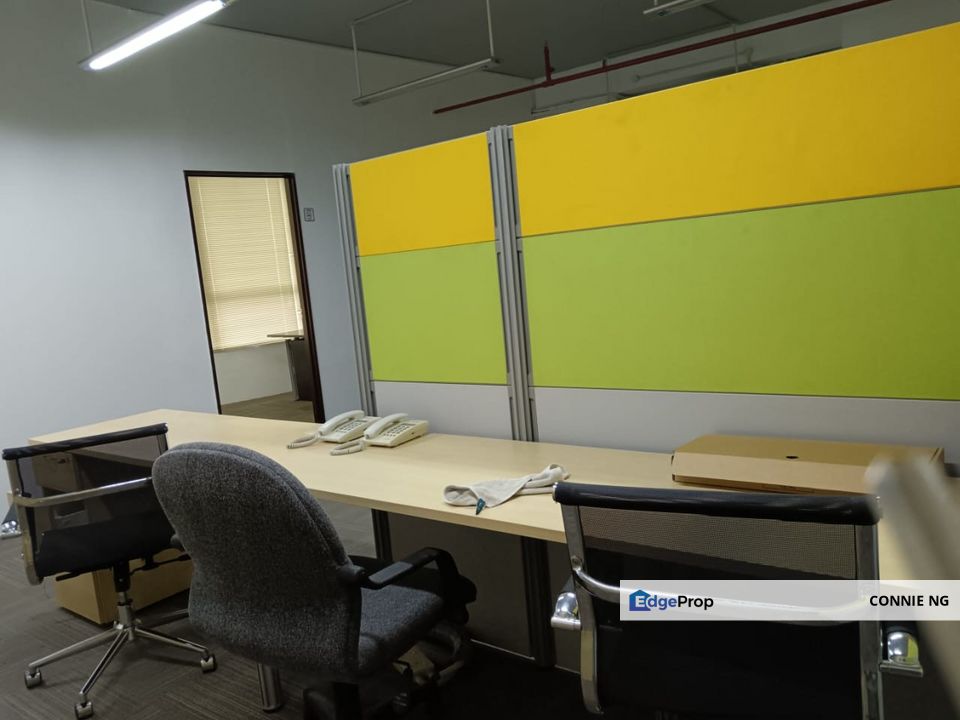 convenient location near to mrt station , with pool  and other , Selangor, Petaling Jaya