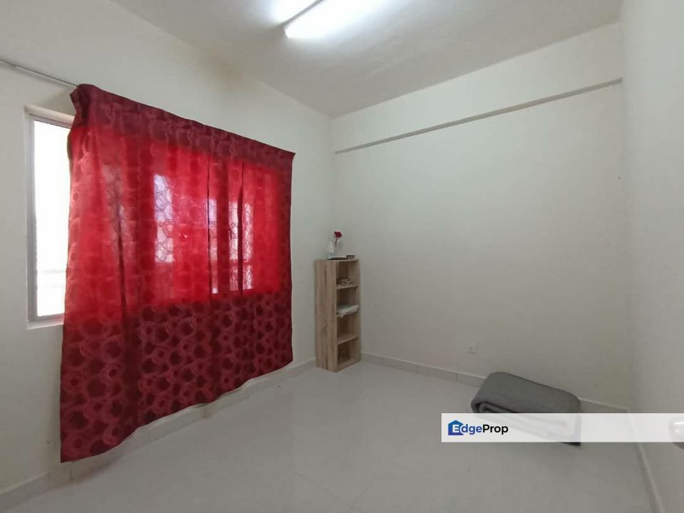 Apartment warnasari,blok bucida low density, Selangor, Bandar Puncak Alam