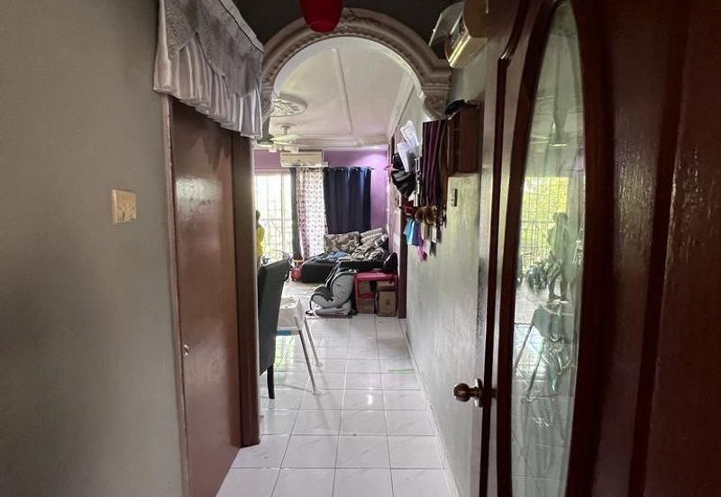 Desa Putra Apartments