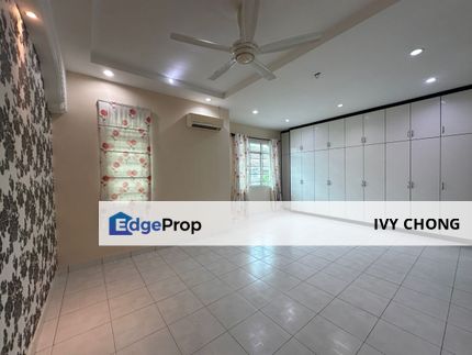 Taman Suria Tropika, Seri Kembangan, Intermediate Double Storey House for Sale., Selangor, Serdang