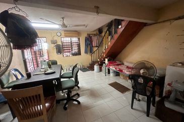 Jalan Taman Perindustrian Puchong 1/32