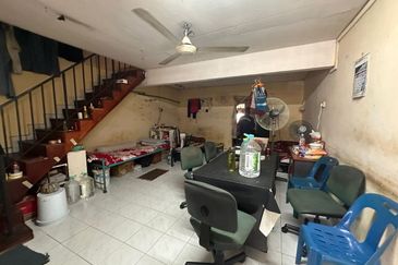 Jalan Taman Perindustrian Puchong 1/32