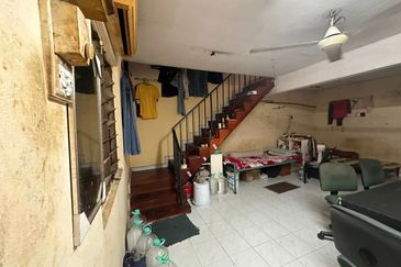 Jalan Taman Perindustrian Puchong 1/32