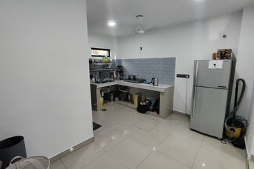 Jalan Taman Perindustrian Puchong 1/32