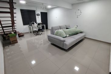 Jalan Taman Perindustrian Puchong 1/32