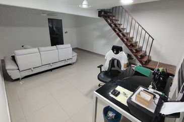 Jalan Taman Perindustrian Puchong 1/32