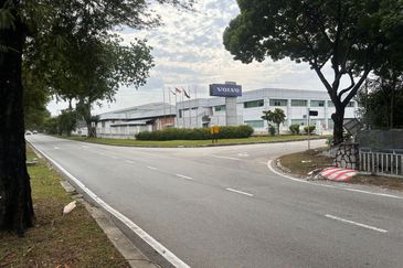 Seksyen 15 Shah Alam Prime Commercial Land for Sale. Easy Access.