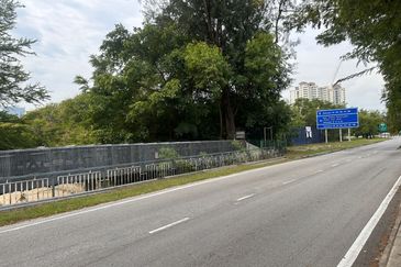 Seksyen 15 Shah Alam Prime Commercial Land for Sale. Easy Access.