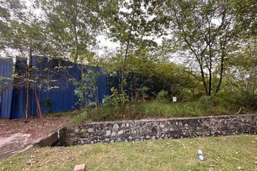 Seksyen 15 Shah Alam Prime Commercial Land for Sale. Easy Access.