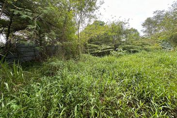 Seksyen 15 Shah Alam Prime Commercial Land for Sale. Easy Access.