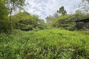 Seksyen 15 Shah Alam Prime Commercial Land for Sale. Easy Access.