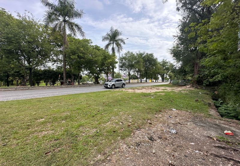 Seksyen 15 Shah Alam Prime Commercial Land for Sale. Easy Access.
