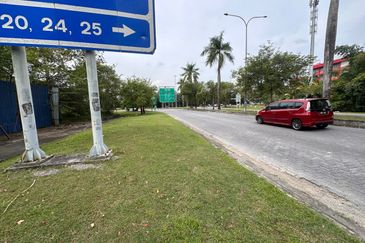 Seksyen 15 Shah Alam Prime Commercial Land for Sale. Easy Access.