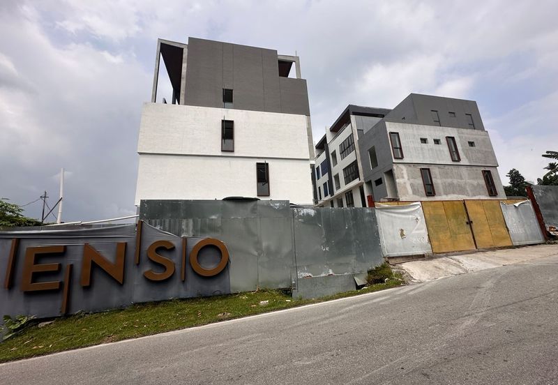 ENSO RESIDENCES @ Kayu Ara