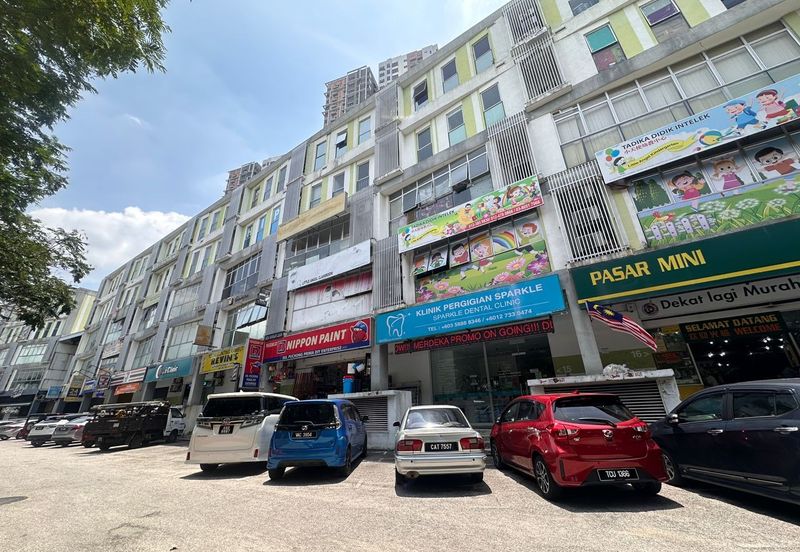 Prima Bizwalk Business Park