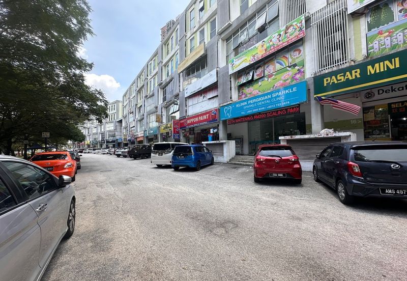 Prima Bizwalk Business Park