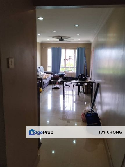 Desa Tanjung Apartment 3 Rooms 2 Baths Walking Distance to Schools., Selangor, Puchong