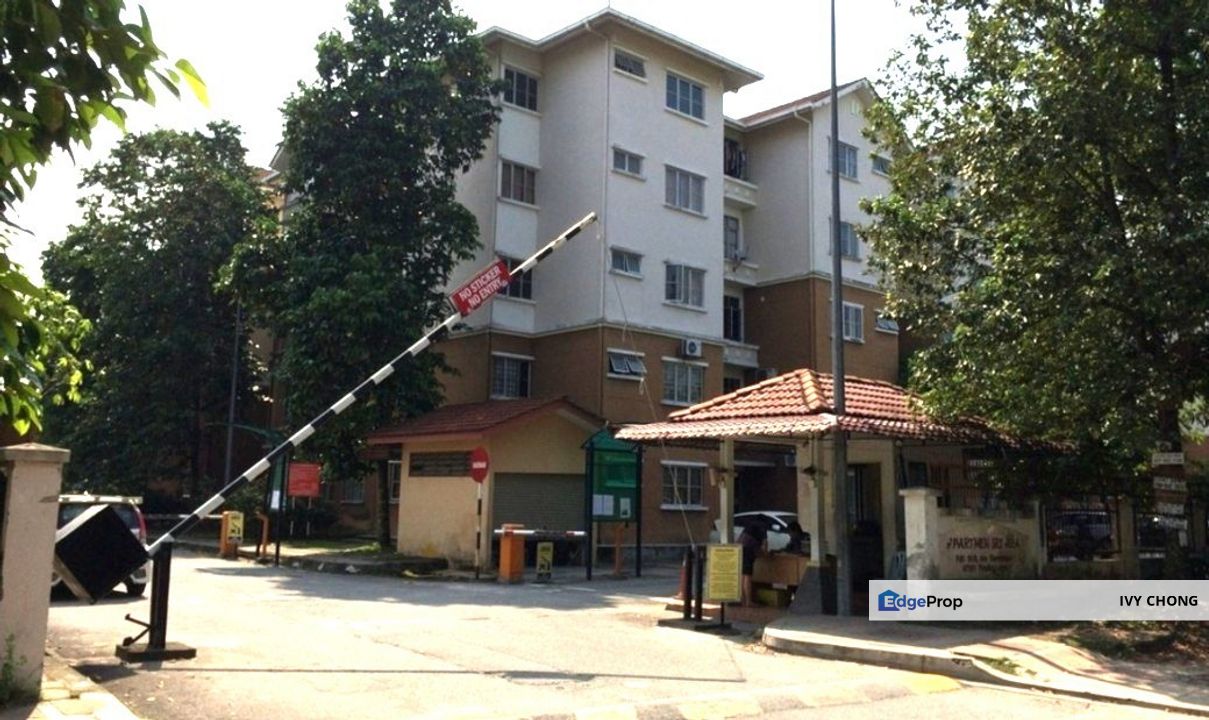 Sri Ara Apartment, Ara Damansara, 3 Rooms Apartment for Sale. Bare unit., Selangor, Ara Damansara