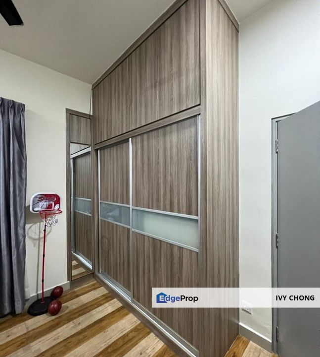 The Wharf Residence, Tastefully Renovated 2 Rooms Apartment for Sale., Selangor, Puchong