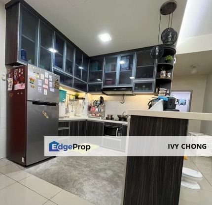 The Wharf Residence, Tastefully Renovated 2 Rooms Apartment for Sale., Selangor, Puchong