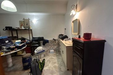 SS15 Subang Jaya Freehold 2 Storey House, Nearby Commercial Hub, Easy Access, Matured Neighbourhood.