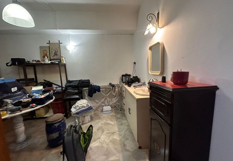 SS15 Subang Jaya Freehold 2 Storey House, Nearby Commercial Hub, Easy Access, Matured Neighbourhood.