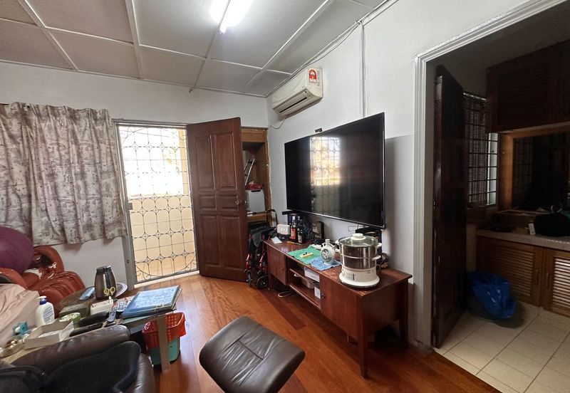 SS15 Subang Jaya Freehold 2 Storey House, Nearby Commercial Hub, Easy Access, Matured Neighbourhood.