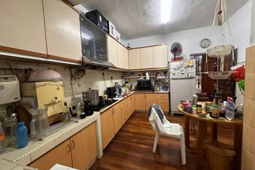 SS15 Subang Jaya Freehold 2 Storey House, Nearby Commercial Hub, Easy Access, Matured Neighbourhood.