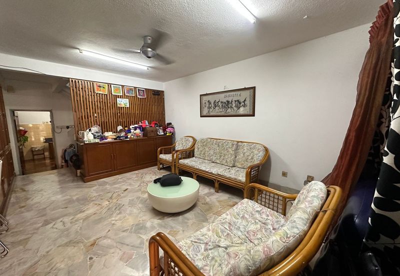 SS15 Subang Jaya Freehold 2 Storey House, Nearby Commercial Hub, Easy Access, Matured Neighbourhood.