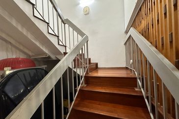 SS15 Subang Jaya Freehold 2 Storey House, Nearby Commercial Hub, Easy Access, Matured Neighbourhood.