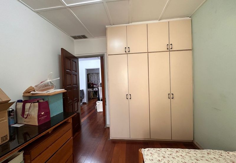 SS15 Subang Jaya Freehold 2 Storey House, Nearby Commercial Hub, Easy Access, Matured Neighbourhood.
