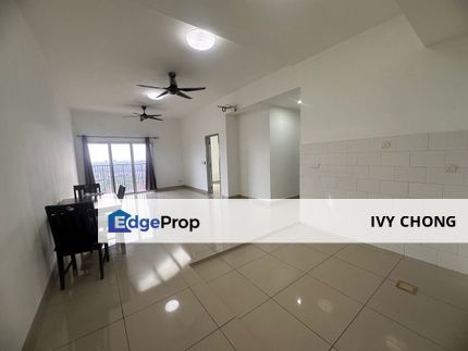 The Wharf Residence 2 Rooms Apartment with AC, Water Heater, Dining Set, Curtain., Selangor, Puchong