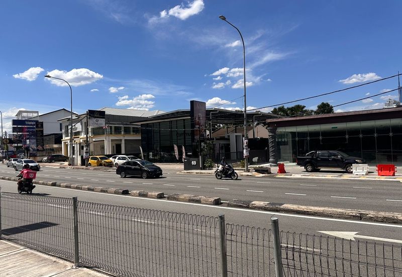 Bangsar Jalan Maarof Commercial Bungalow Lot, Partially Furnished.