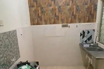 Puchong Utama Court 2