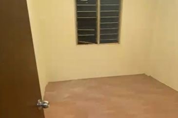 Puchong Utama Court 2