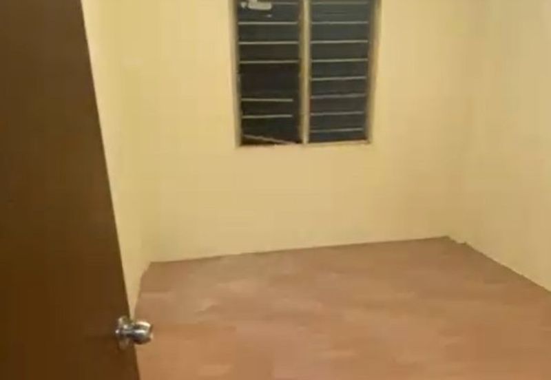 Puchong Utama Court 2