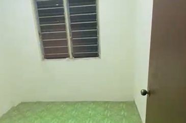 Puchong Utama Court 2