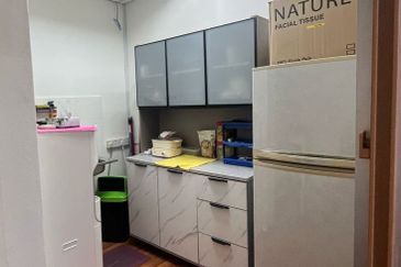 Taipan Business Centre, USJ 10