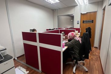 Taipan Business Centre, USJ 10