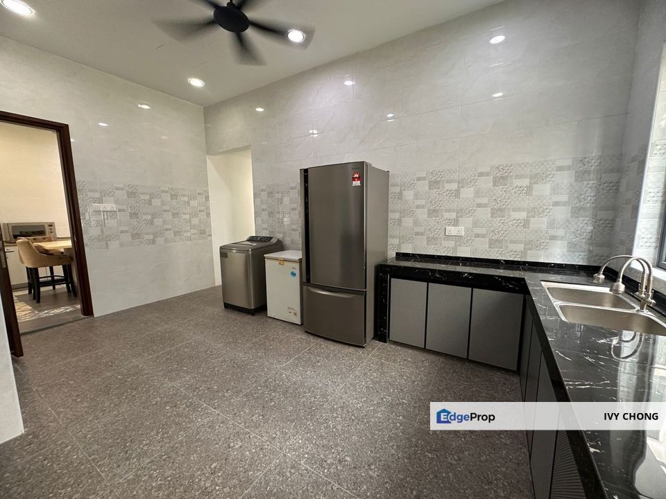 Casabella Kota Damansara 3-Storey Bungalow for Rent. Spacious and Bright., Selangor, Kota Damansara