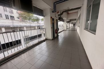 Prima Bizwalk Business Park