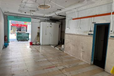 Prima Biz Hub, Taman Tasik Prima