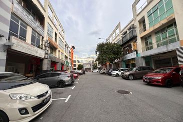 Prima Biz Hub, Taman Tasik Prima