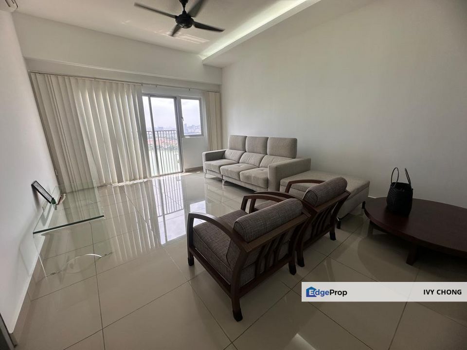 The Wharf Residence 3+1 Rooms Apartment for Sale. Renovated, Lake View., Selangor, Puchong
