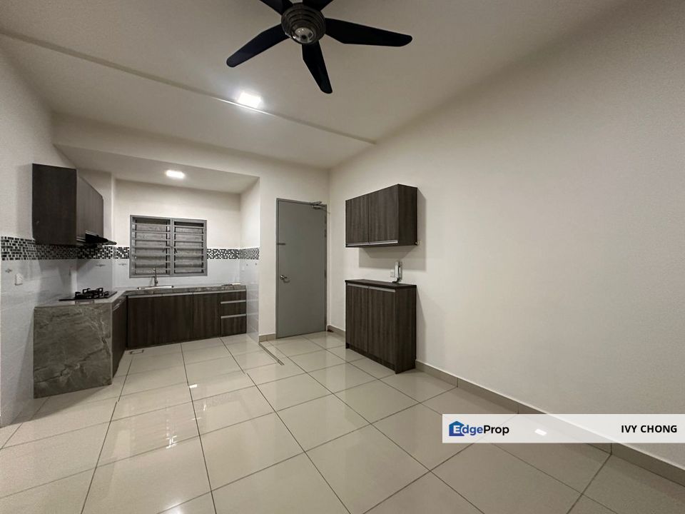 The Wharf Residence 2 Rooms Apartment for Rent. Un-Blocked View, Selangor, Puchong