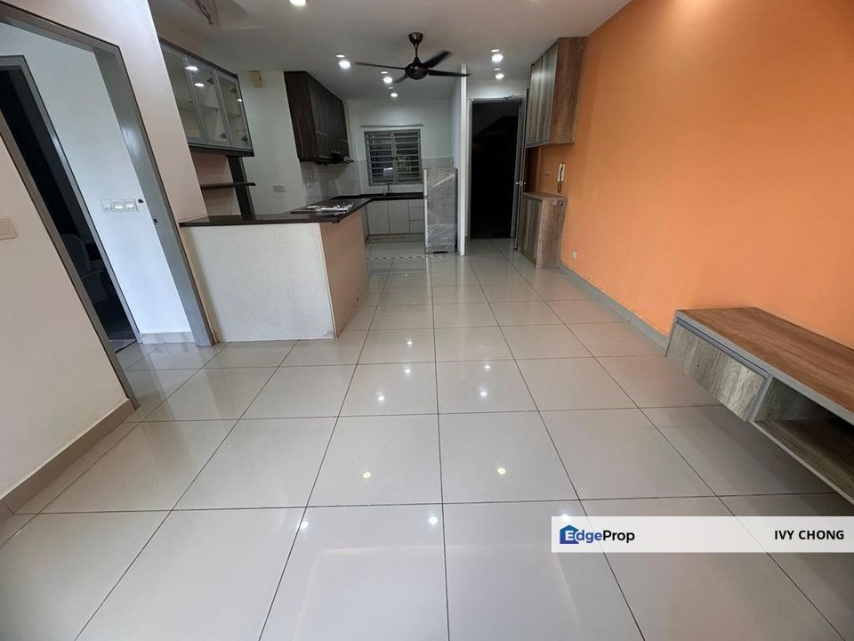 The Wharf Residence 2 Rooms Apartment for Rent. Partially Furnished, Selangor, Puchong